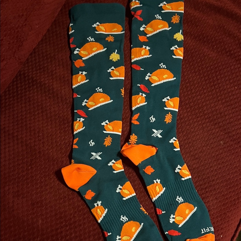 Extreme Fit - Thanksgiving Turkey Pattern Athletic Socks